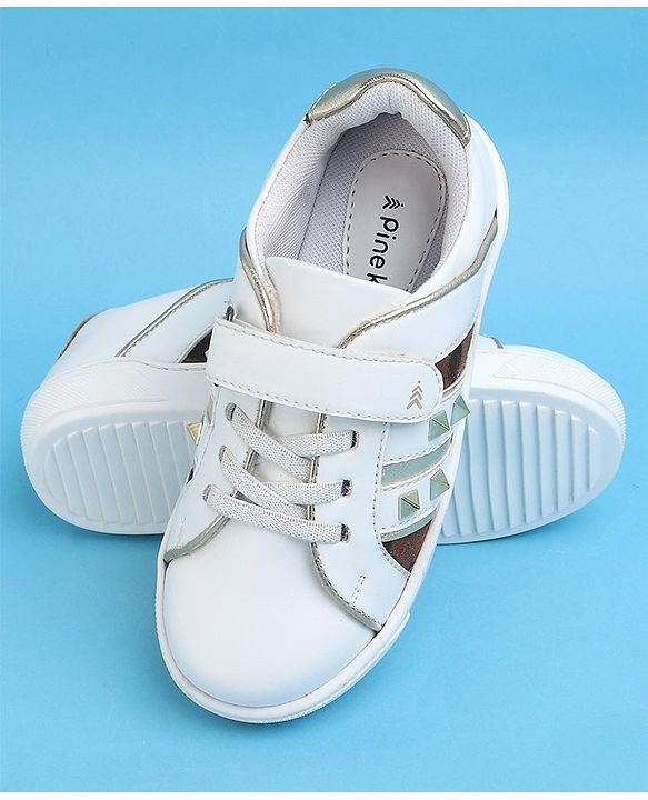 Pine Kids Velcro Closure Striped Casual Shoes with Applique - White
