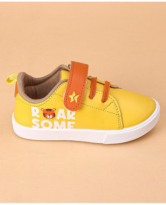 Cute Walk by Babyhug Casual Shoes with Velcro Closure Tiger Print - Yellow