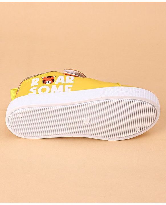 Cute Walk by Babyhug Casual Shoes with Velcro Closure Tiger Print - Yellow
