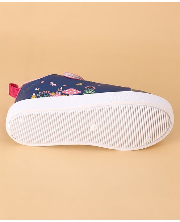 Cute Walk by Babyhug Velcro Closure Casual Shoes - Blue