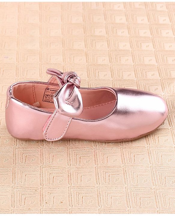 Cute Walk by Babyhug Velcro Closure Bellies Bow Applique - Light Pink