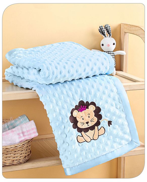Babyhug Velvet Lion Embroidered Lightweingt Bubble Blanket - Blue