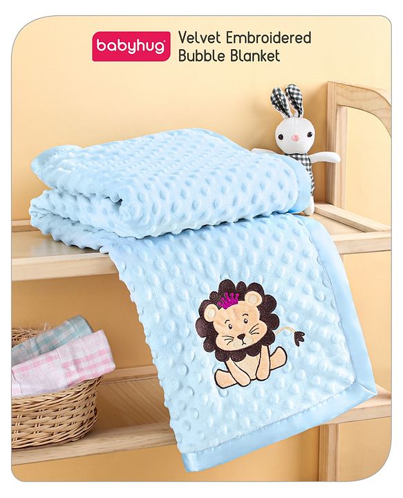 Babyhug Velvet Lion Embroidered Lightweingt Bubble Blanket - Blue