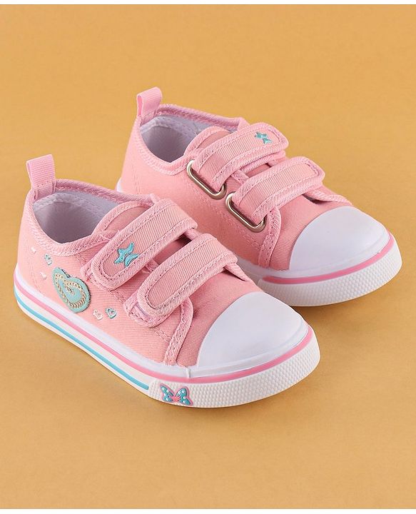 Cute Walk by Babyhug Velcro Closure Casual Shoes Heart Applique - Pink