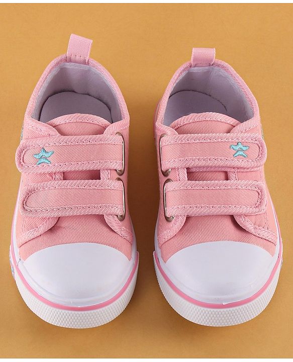 Cute Walk by Babyhug Velcro Closure Casual Shoes Heart Applique - Pink