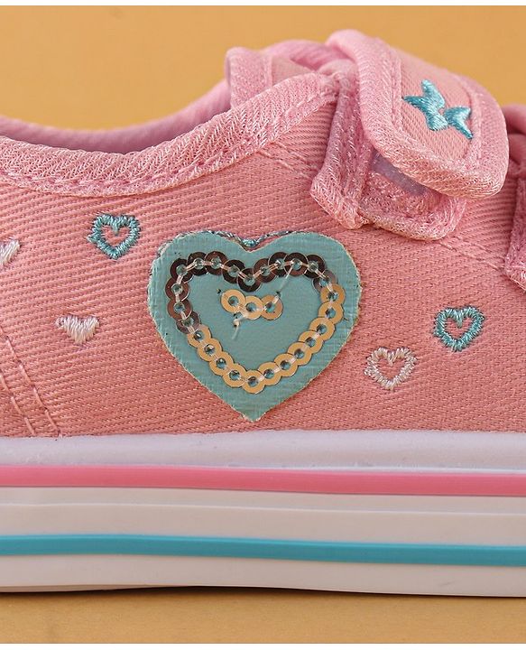 Cute Walk by Babyhug Velcro Closure Casual Shoes Heart Applique - Pink