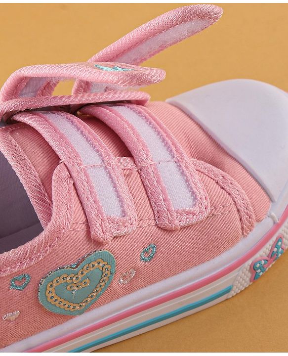 Cute Walk by Babyhug Velcro Closure Casual Shoes Heart Applique - Pink