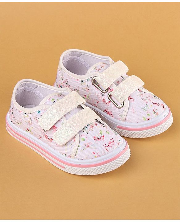 Cute Walk by Babyhug with Double Velcro Closure Casual Shoes - White