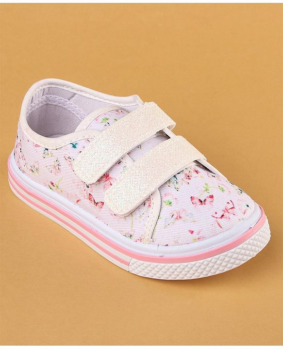 Cute Walk by Babyhug with Double Velcro Closure Casual Shoes - White