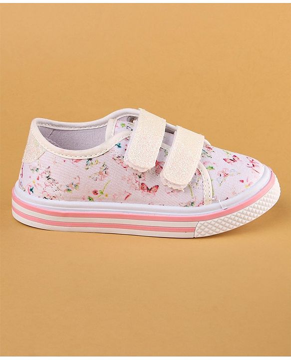 Cute Walk by Babyhug with Double Velcro Closure Casual Shoes - White