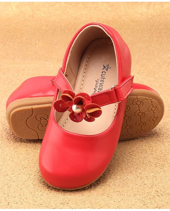 Cute Walk by Babyhug Slip On Bellies with Velcro Closure - Red