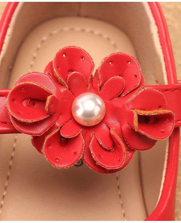 Cute Walk by Babyhug Slip On Bellies with Velcro Closure - Red