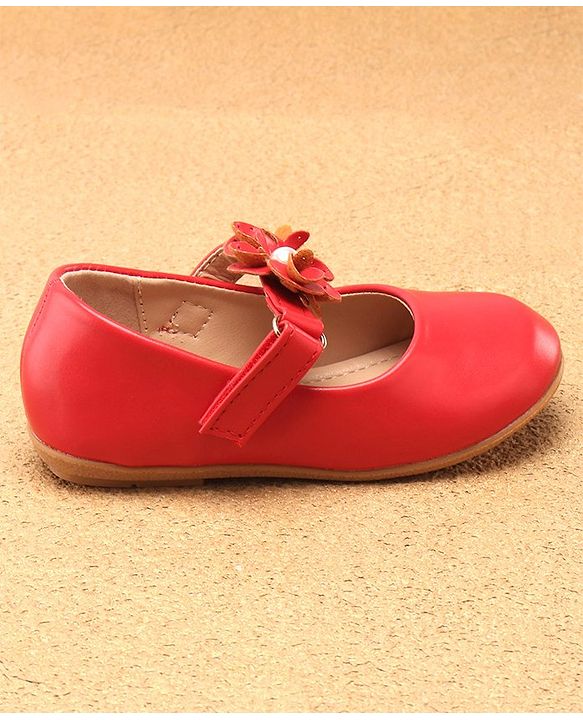 Cute Walk by Babyhug Slip On Bellies with Velcro Closure - Red