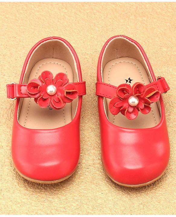Cute Walk by Babyhug Slip On Bellies with Velcro Closure - Red