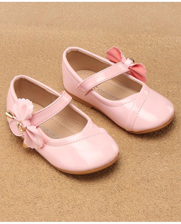 Cute Walk by Babyhug Velcro Closure Bellies with Bow Applique - White