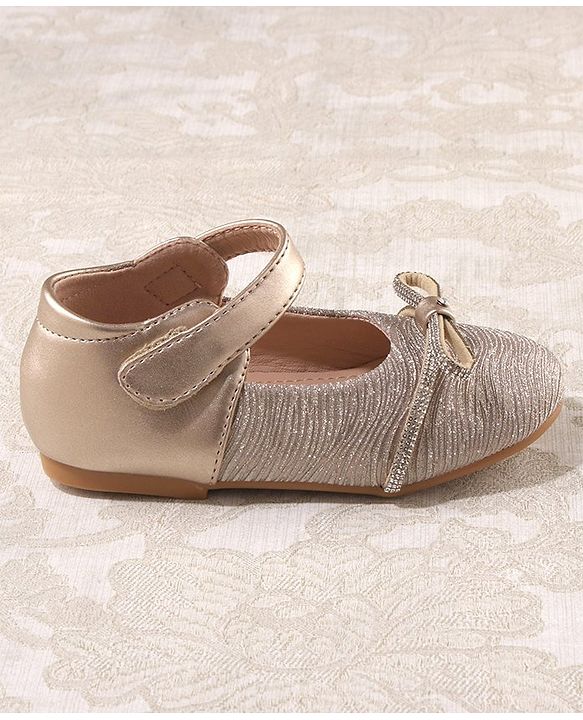 Cute Walk by Babyhug Bellies with Velcro Closure with Bow Applique - Golden