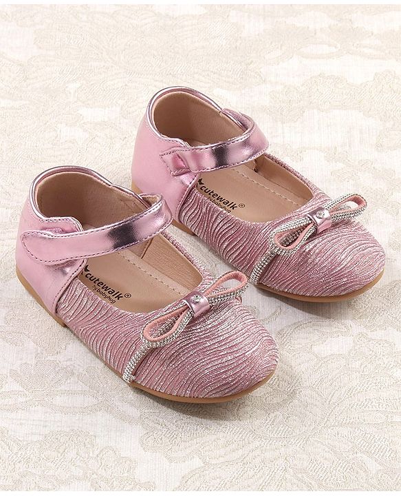 Cute Walk by Babyhug Bellies with Velcro Closure with Bow Applique - Golden