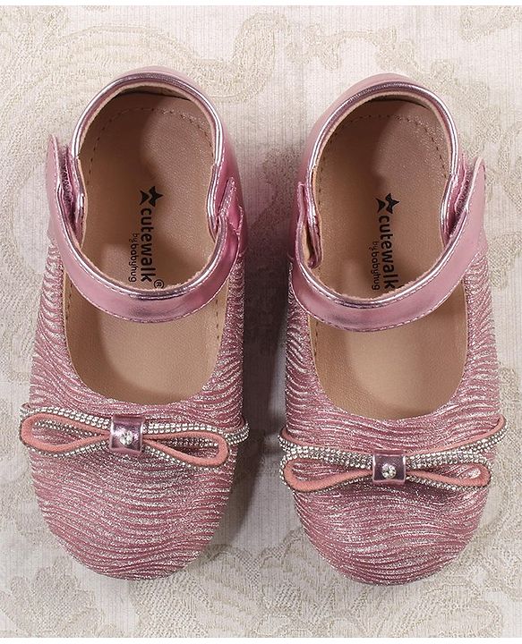 Cute Walk by Babyhug Bellies with Velcro Closure with Bow Applique - Golden