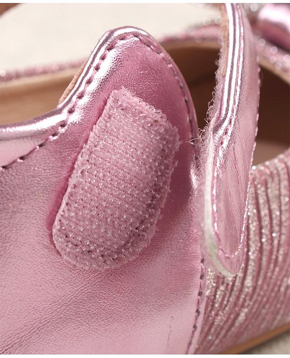 Cute Walk by Babyhug Bellies with Velcro Closure with Bow Applique - Golden