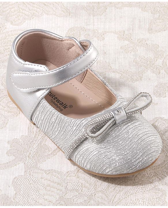 Cute Walk by Babyhug Bellies with Velcro Closure with Bow Applique - Golden
