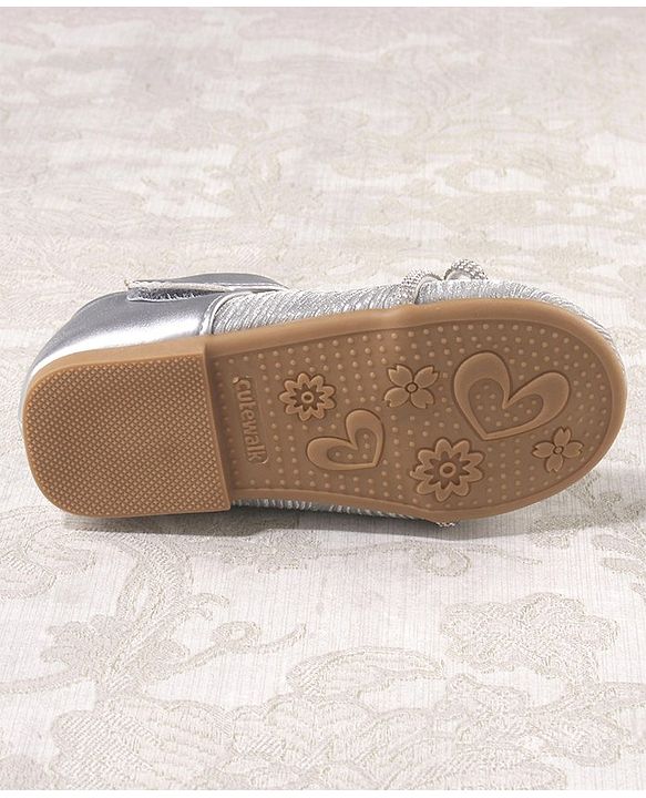 Cute Walk by Babyhug Bellies with Velcro Closure with Bow Applique - Golden