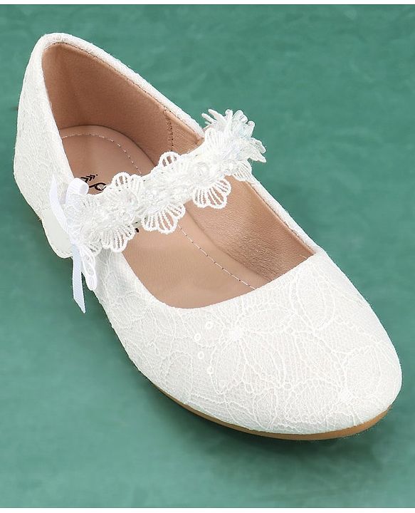 Pine Kids Velcro Closure Bellies with Flower Applique - White