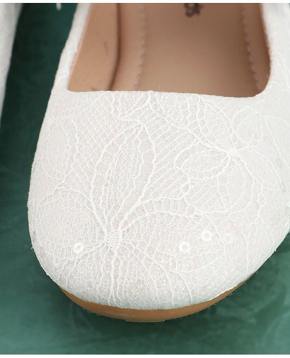 Pine Kids Velcro Closure Bellies with Flower Applique - White