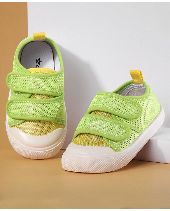 Cute Walk by Babyhug Casual Shoes with Velcro Closure - Green