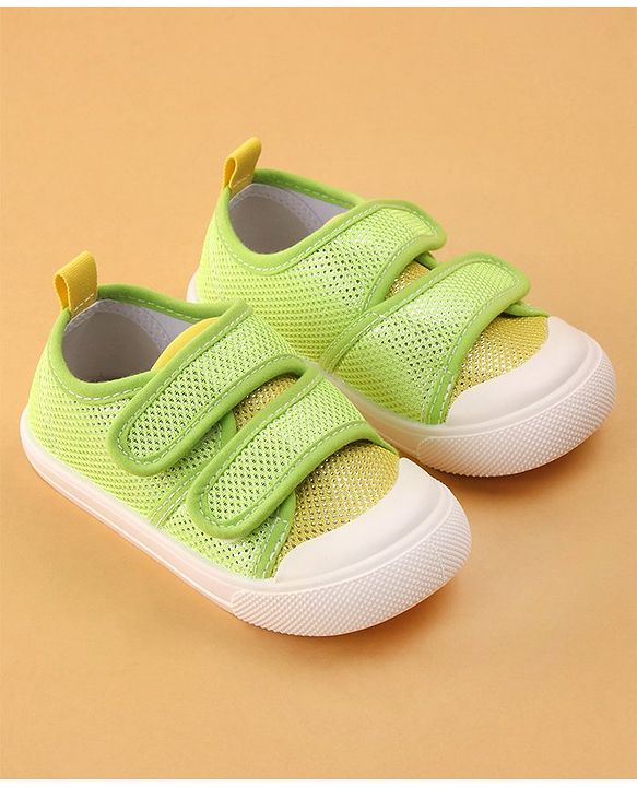 Cute Walk by Babyhug Casual Shoes with Velcro Closure - Green