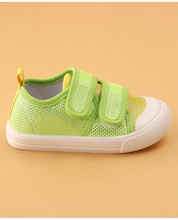 Cute Walk by Babyhug Casual Shoes with Velcro Closure - Green