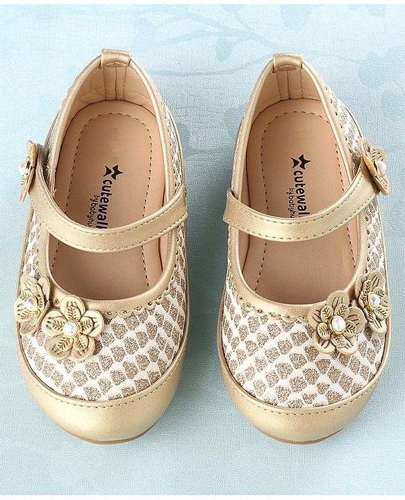 Cute Walk By Babyhug Bellies With Velcro Closure Floral Applique - Golden