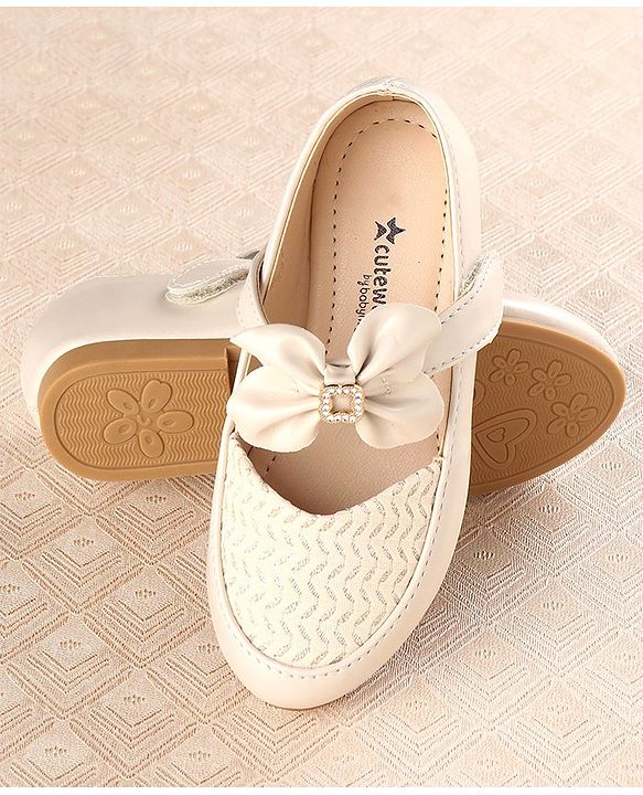 Cute Walk by Babyhug Slip On Bellies with Bow Applique - Beige