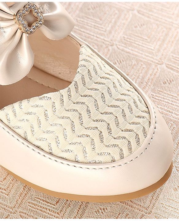 Cute Walk by Babyhug Slip On Bellies with Bow Applique - Beige
