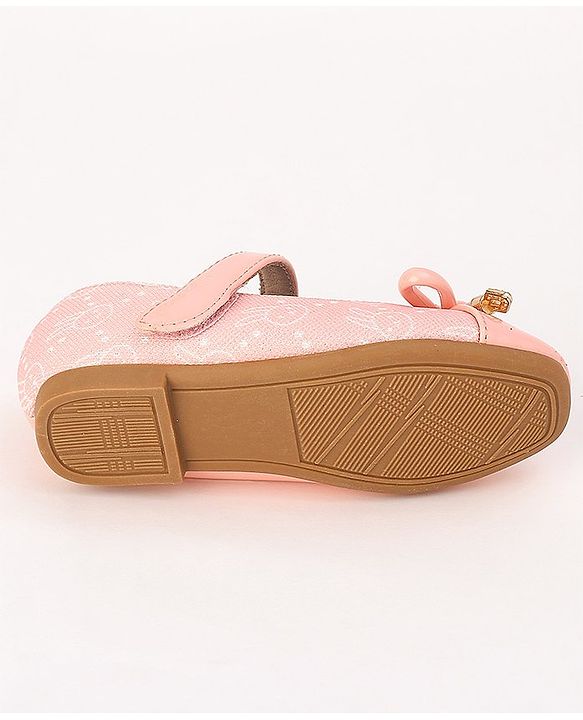 Cute Walk by Babyhug Velcro Closure Bellies with Bow - Red
