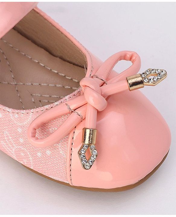 Cute Walk by Babyhug Velcro Closure Bellies with Bow - Red