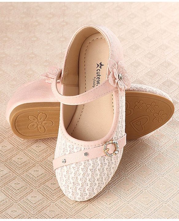 Cute Walk by Babyhug Bellies With Velcro Closure & Embroidery Detailing- Pink