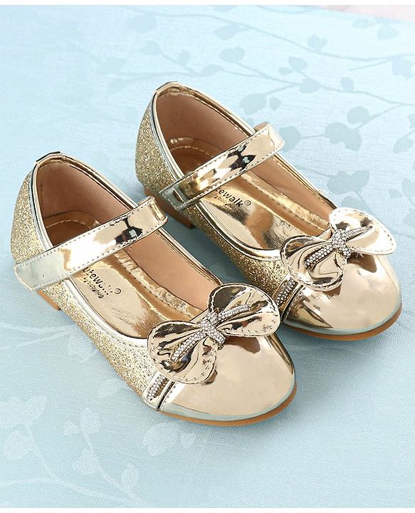 Cute Walk by Babyhug Front Strap Closure Bellies with Bow Applique - Golden