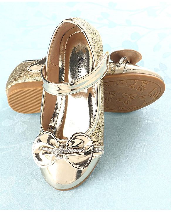Cute Walk by Babyhug Front Strap Closure Bellies with Bow Applique - Golden