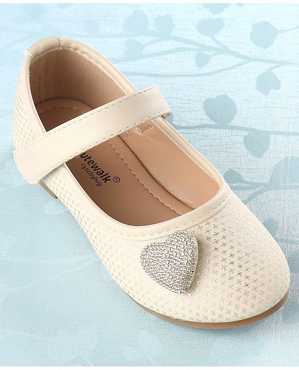 Cute Walk by Babyhug Velcro Closure Bellies with Heart Applique - Beige