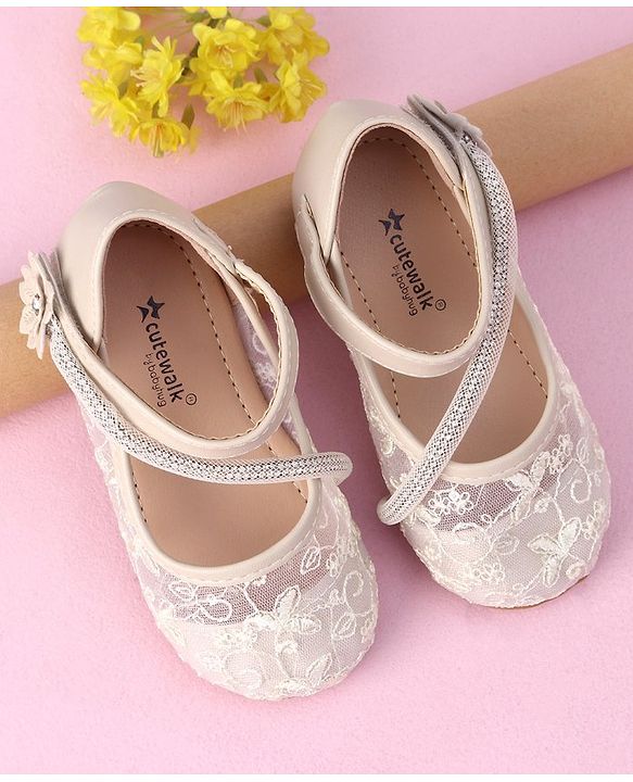 Cute Walk by Babyhug Bellies with Velcro Closure and Stud Applique - Pink