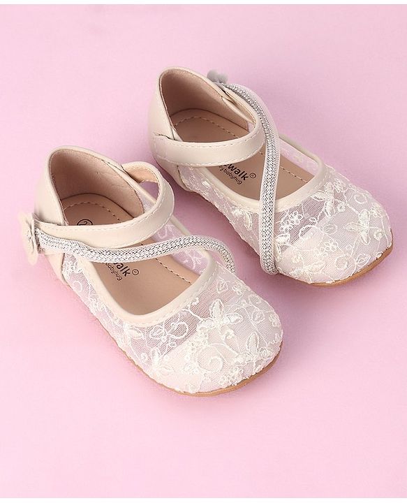 Cute Walk by Babyhug Bellies with Velcro Closure and Stud Applique - Pink