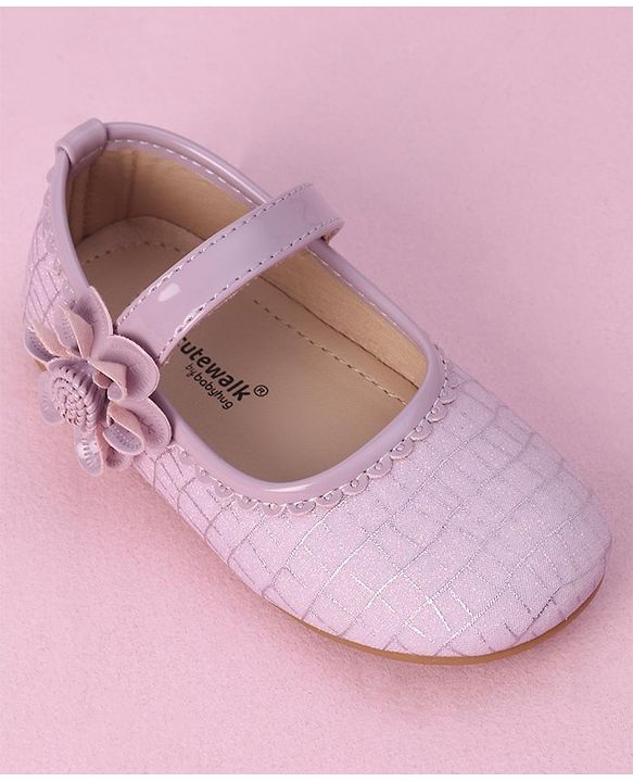 Cute Walk by Babyhug Velcro Closure Bellies with Floral Applique & Checked Pattern - Pink