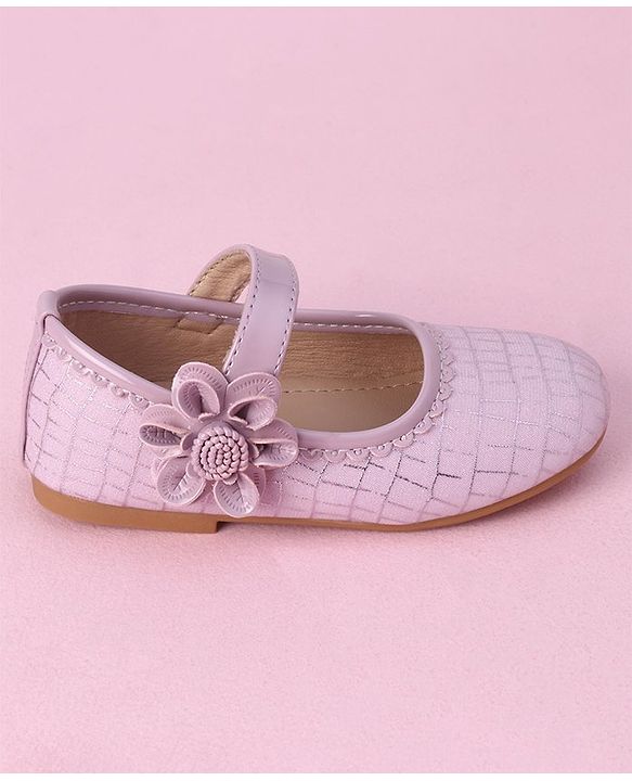 Cute Walk by Babyhug Velcro Closure Bellies with Floral Applique & Checked Pattern - Pink