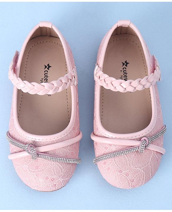 Cute Walk by Babyhug Bellies with Velcro Closure and Applique - Pink