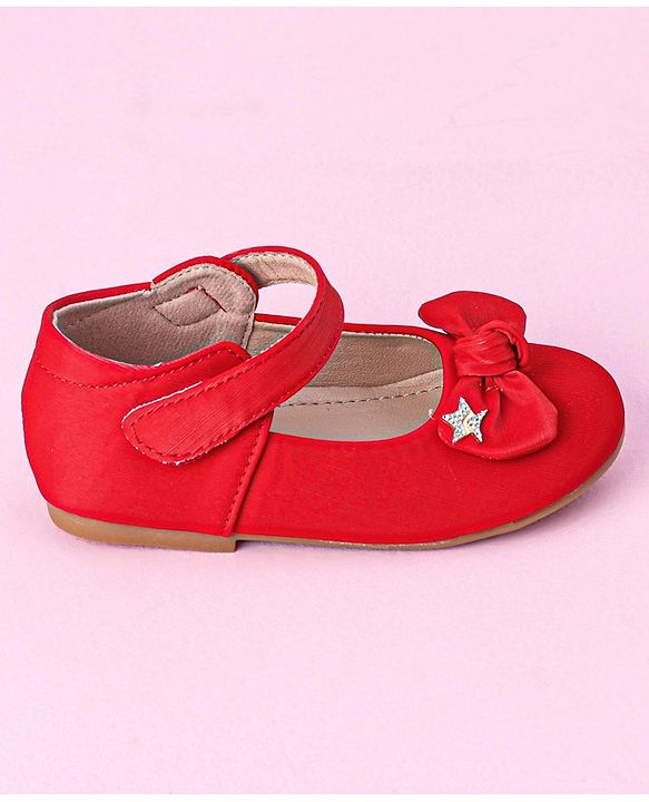 Cute Walk by Babyhug Bellies with Velcro Closure & Bow Applique - Red