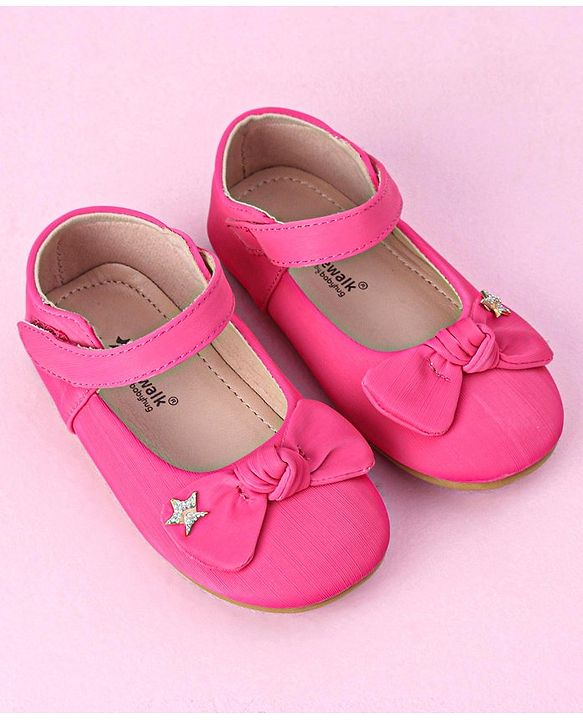 Cute Walk by Babyhug Bellies with Velcro Closure & Bow Applique - Fuchsia