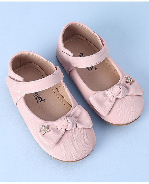 Cute Walk by Babyhug Bellies with Velcro Closure & Bow Applique - Fuchsia