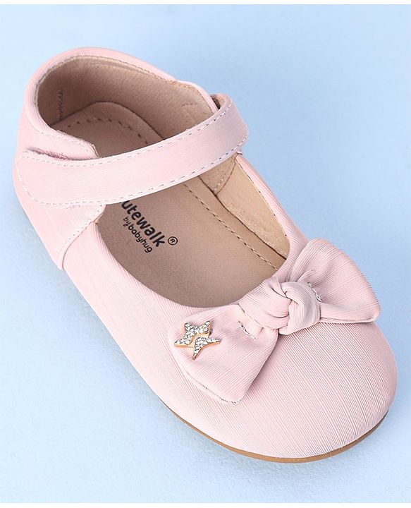 Cute Walk by Babyhug Bellies with Velcro Closure & Bow Applique - Fuchsia