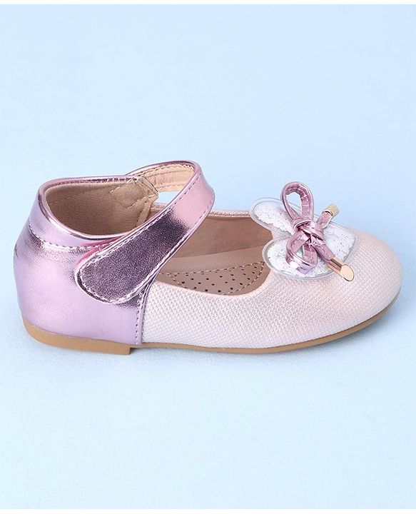 Cute Walk by Babyhug Velcro Closure Shimmer Striped Bellies with Bow Applique - Pink