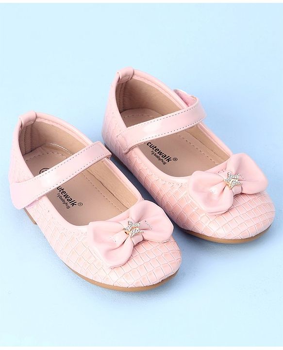 Cute Walk by Babyhug Velcro Closure Bellies with Bow Applique - Pink
